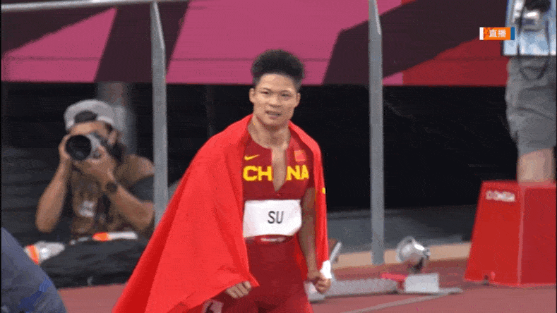 大发彩票在线注册-苏炳添压哨绝杀中国女排,全场沸腾!经典一战再现传奇